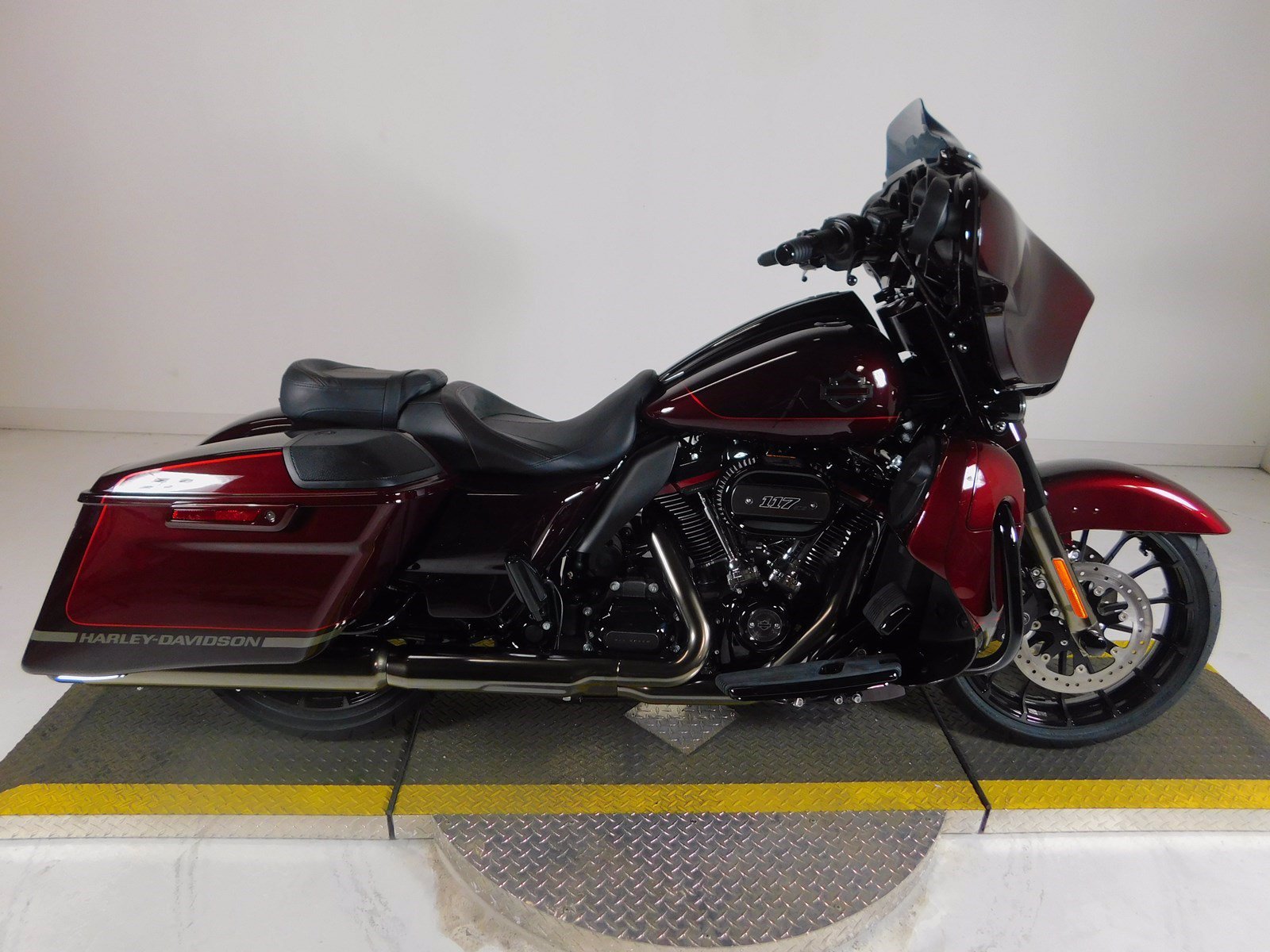 New 2019 Harley Davidson Street Glide Cvo Flhxse Cvo Touring In Fort