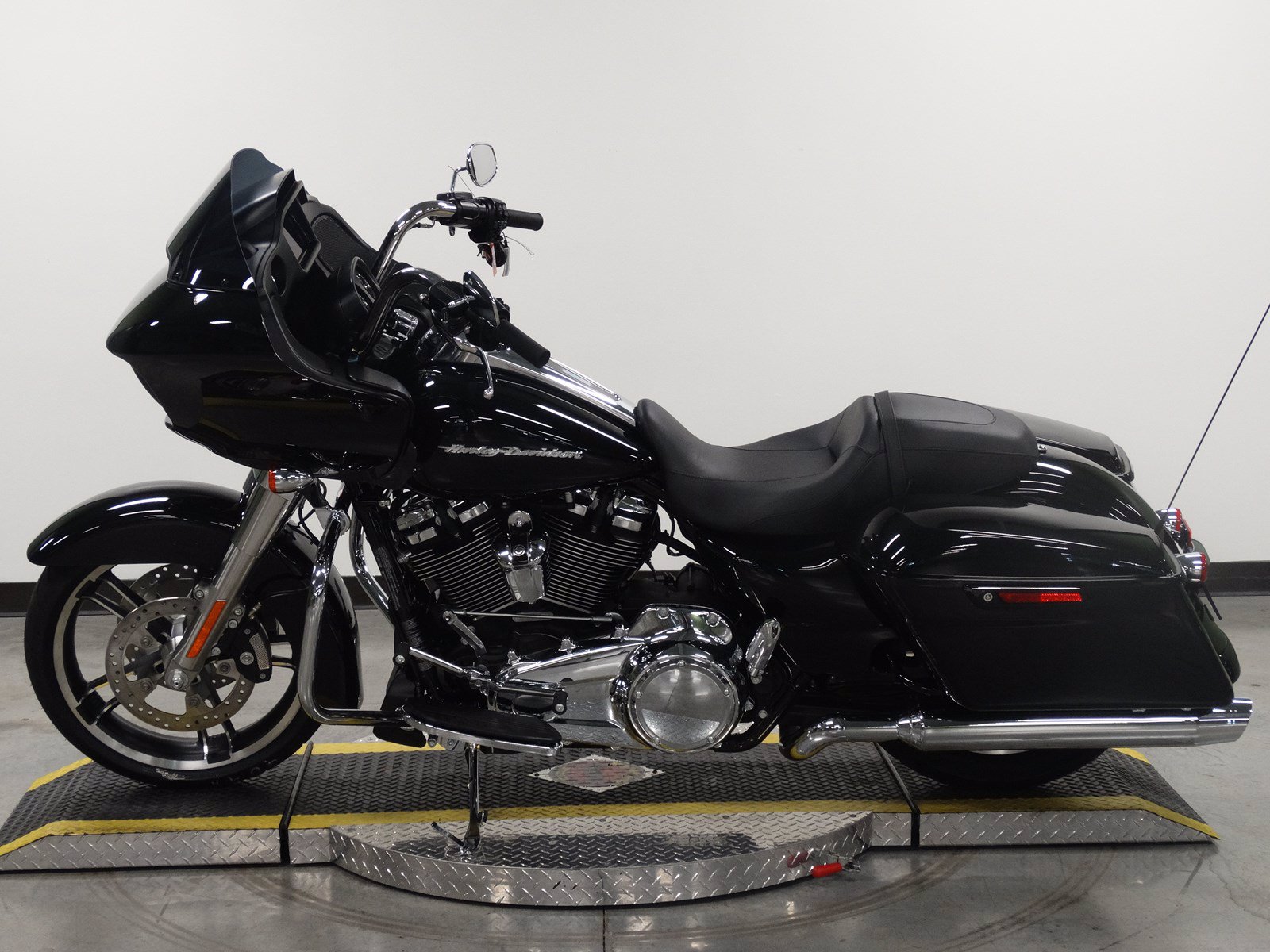 New 2019 Harley-Davidson Road Glide FLTRX Touring in Fort Myers ...