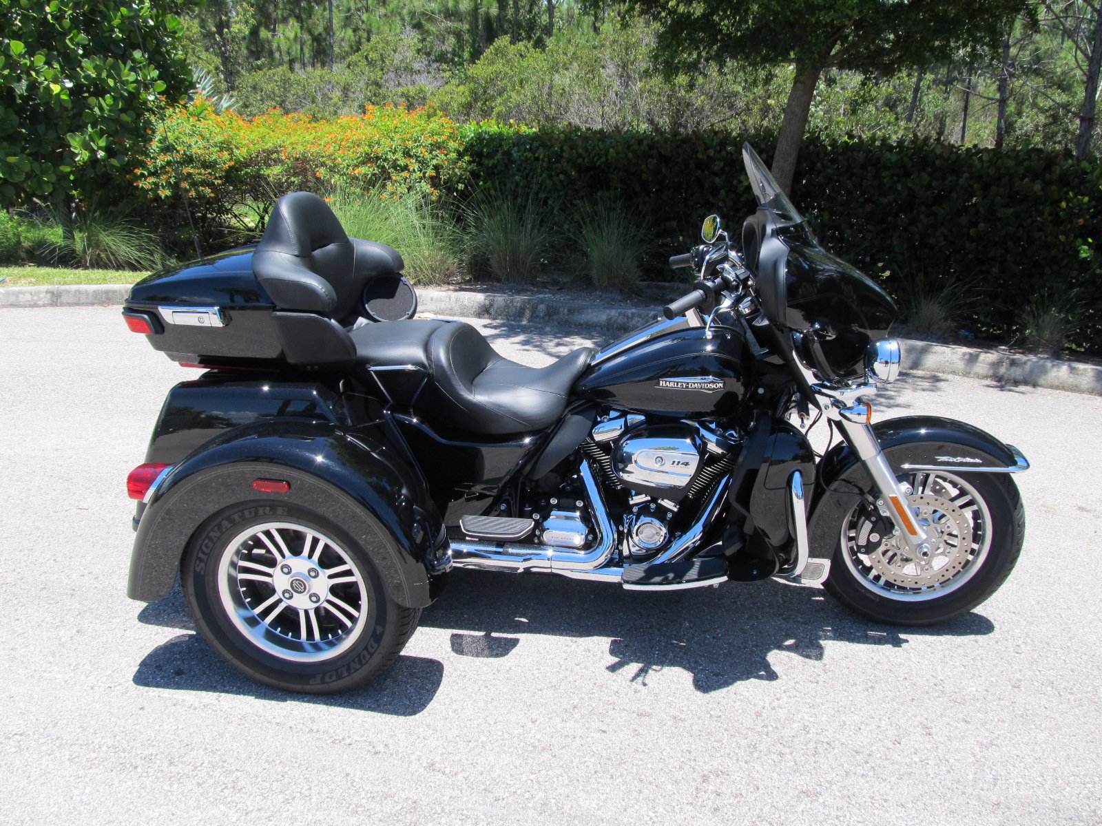 Pre-Owned 2020 Harley-Davidson Trike Tri Glide Ultra Classic FLHTCUTG ...