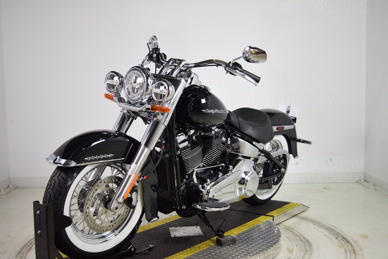 New 2020 Harley-Davidson Softail Deluxe FLDE Softail in ...